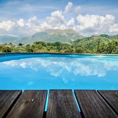 度假居 Casa Ortomaggiore Piscina E Sauna *