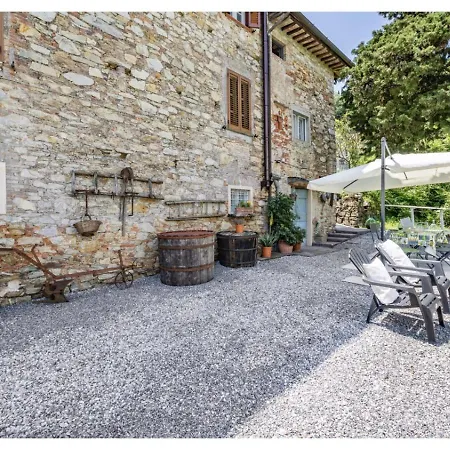 Semesterbostad Casa Ortomaggiore Piscina E Sauna